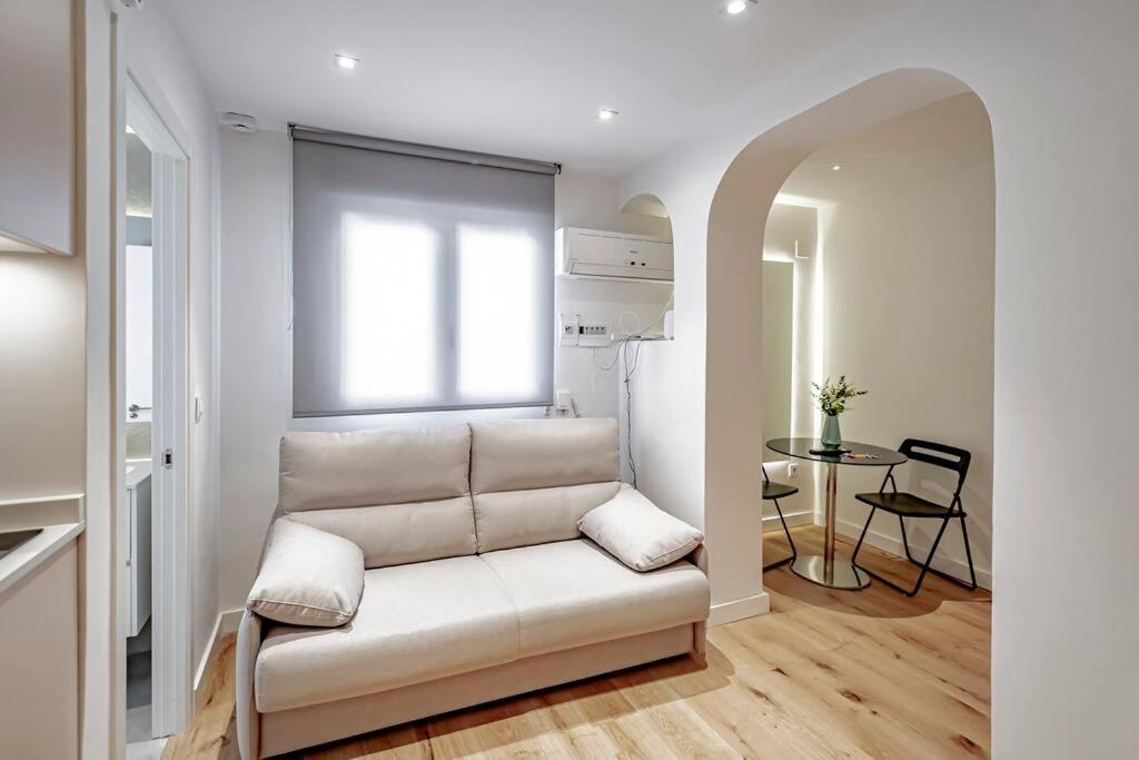 New Modern Malasana - Chueca 5 Pax Apartment *